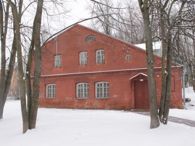 Надворный флигель