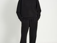 Толстовка свободного силуэта