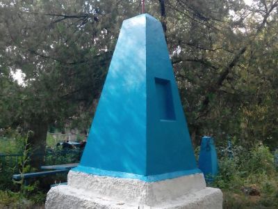 Братская могила красноармейцев, погибших за власть Советов в годы гражданской войны