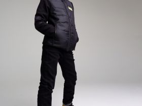 Куртка трикотажная для мальчиков