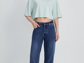 Укороченная футболка