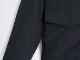 Куртка прямого силуэта с воротником-стойкой