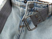 Джинсы с брелоком для маленького мальчика