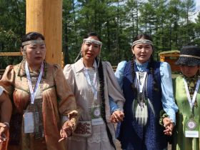 На Ысыахе Олонхо в Якутии определили финалистов конкурса среди запевал осуохая