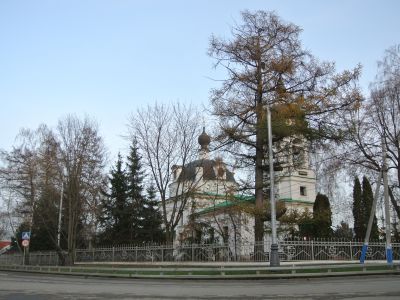 Вал вокруг церкви