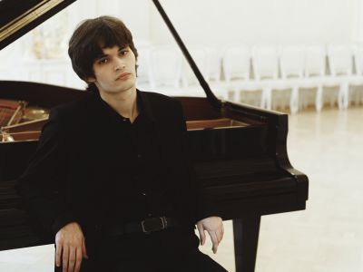 Билеты на Илья Папоян. Фортепианный вечер (Филармония им. Шостаковича. Малый зал) / Концерт | Афиша | ИнфоТаймс