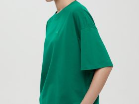 Оверсайз футболка с принтом