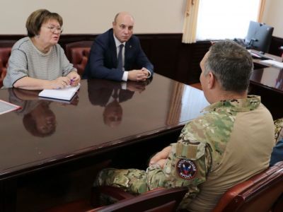 Постоянная работа: занять и закрепиться