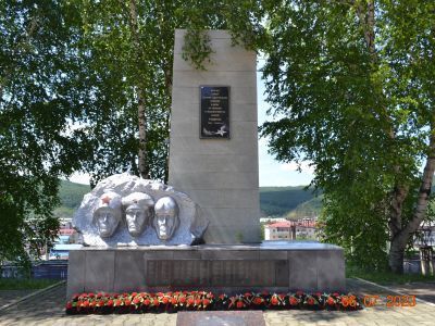Памятник в честь воинов-земляков, погибших в годы Великой Отечественной войны 1941-1945 гг.