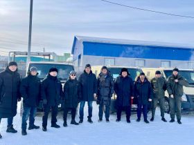 Участникам СВО из Якутии передали бронированные автомобили и биопрепараты