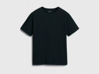 Базовая футболка, Черный
