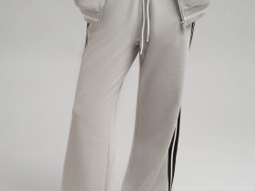 Брюки свободного кроя из футера