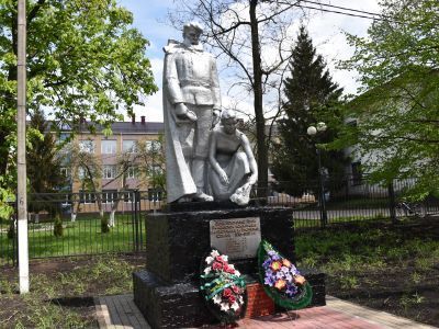 Братская могила 6 героев Гражданской войны