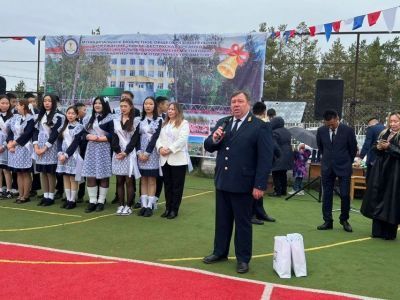 Представители АК «ЖДЯ»  приняли участие в торжественной линейке Нижне-Бестяхской школы № 1