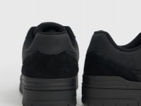 Кроссовки со вставками из натуральной замши, Черный