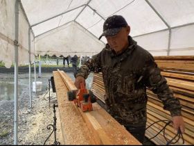 Работники культуры помогли восстановить пострадавший от паводка музей в Оймяконском районе