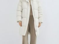 Длинный стёганый пуховик с капюшоном, Бежевый