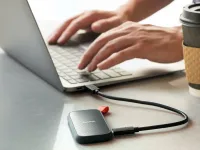 Внешний накопитель SanDisk Portable 1Tb SSD 800 Mb/s (SDSSDE30-1T00-Z26)