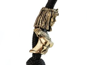 Бусина с темляком Нефертити