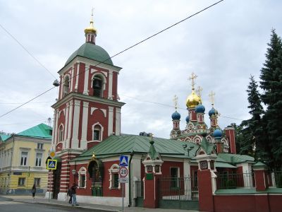 Церковь Успения в Гончарах, придел. Колокольня