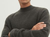 Джемпер прямого силуэта с шерстью