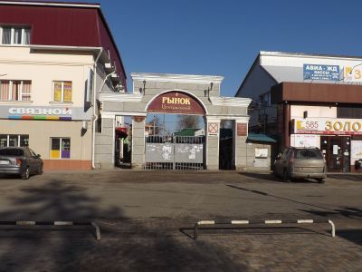 Памятное место, где 8 июля 1907 года состоялся митинг рабочих и служащих с. Гулькевичи, на котором выступавшие призывали к вооруженному восстанию против царского самодержавия