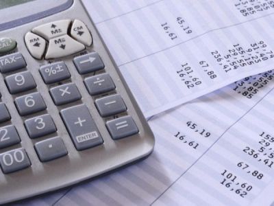 По данным РИА Рейтинга, в Якутии за месяц в среднем зарабатывают около 62 тысяч рублей