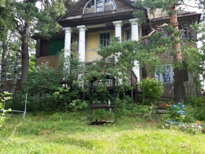 Дом, где в 1927 жил и работал писатель А.Н. Толстой