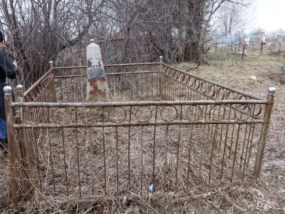 Могила Шадрина Степана Васильевича (1881-1918 гг.), красногвардейца, замученного белогвардейцами