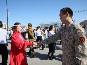 5,5 тысяч пар станцевали вальс Победы в Якутске