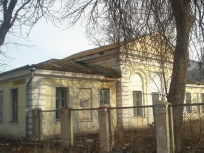 Флигель б. бронетанкового училища, в котором жил С. Шаумян