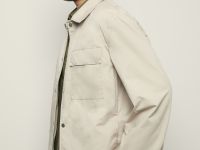 Ветровка из хлопка с нагрудными карманами