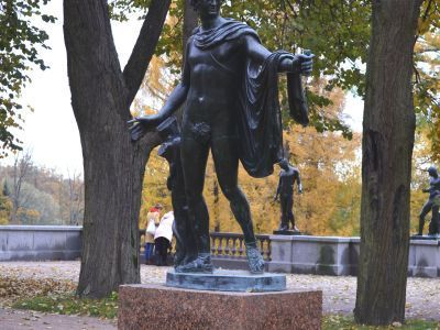 Статуя "Аполлон Бельведерский"