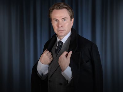 Дмитрий Муляр: Пальто моё вы знаете… (Театр Вахтангова)