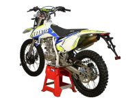 Мотоцикл кроссовый эндуро AVANTIS FX 250 (PR250/172FMM-5, ВОЗД.ОХЛ.) ПТС