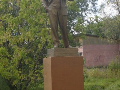 Памятник В.И. Ленину