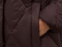 Стеганое пуховое пальто с капюшоном