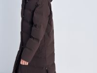 Пуховое стеганое пальто с капюшоном