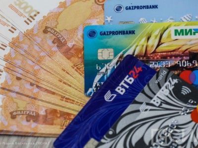 ЦБ продлил еще на полгода ограничения на перевод средств за рубеж