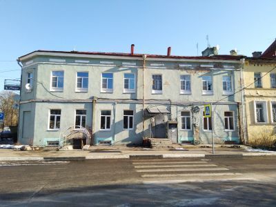 Купеческий жилой дом с торговыми лавками