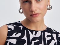 Топ с принтом укороченный