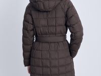 Пуховое стеганое пальто с поясом