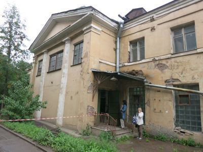 Казармы Александровской инвалидной команды (Казармы для инвалидов и мастеров или 2-й квадратный корпус Александровской мануфактуры, Тигельная Обуховского сталелитейного завода)