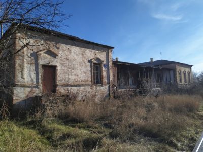 Дом помещика, в котором в 1942 г. находился немецкий штаб и тюрьма лагеря Дулаг-125