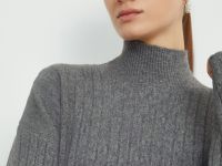 Джемпер свободного силуэта с воротником-стойкой