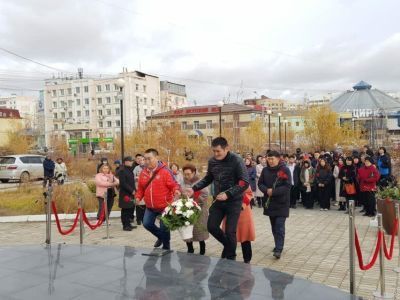 В День государственности Якутии почтили память Исидора Барахова