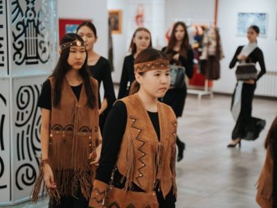 В АГИКИ стартовала международная зимняя школа по разработке дизайна меховых изделий