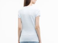 Женская футболка Lacoste приталенного кроя