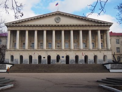 Здание военно-морского училища