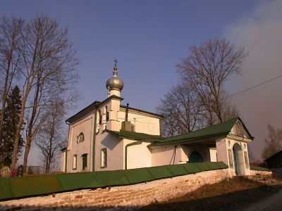 Церковь Рождества Богородицы с оградой